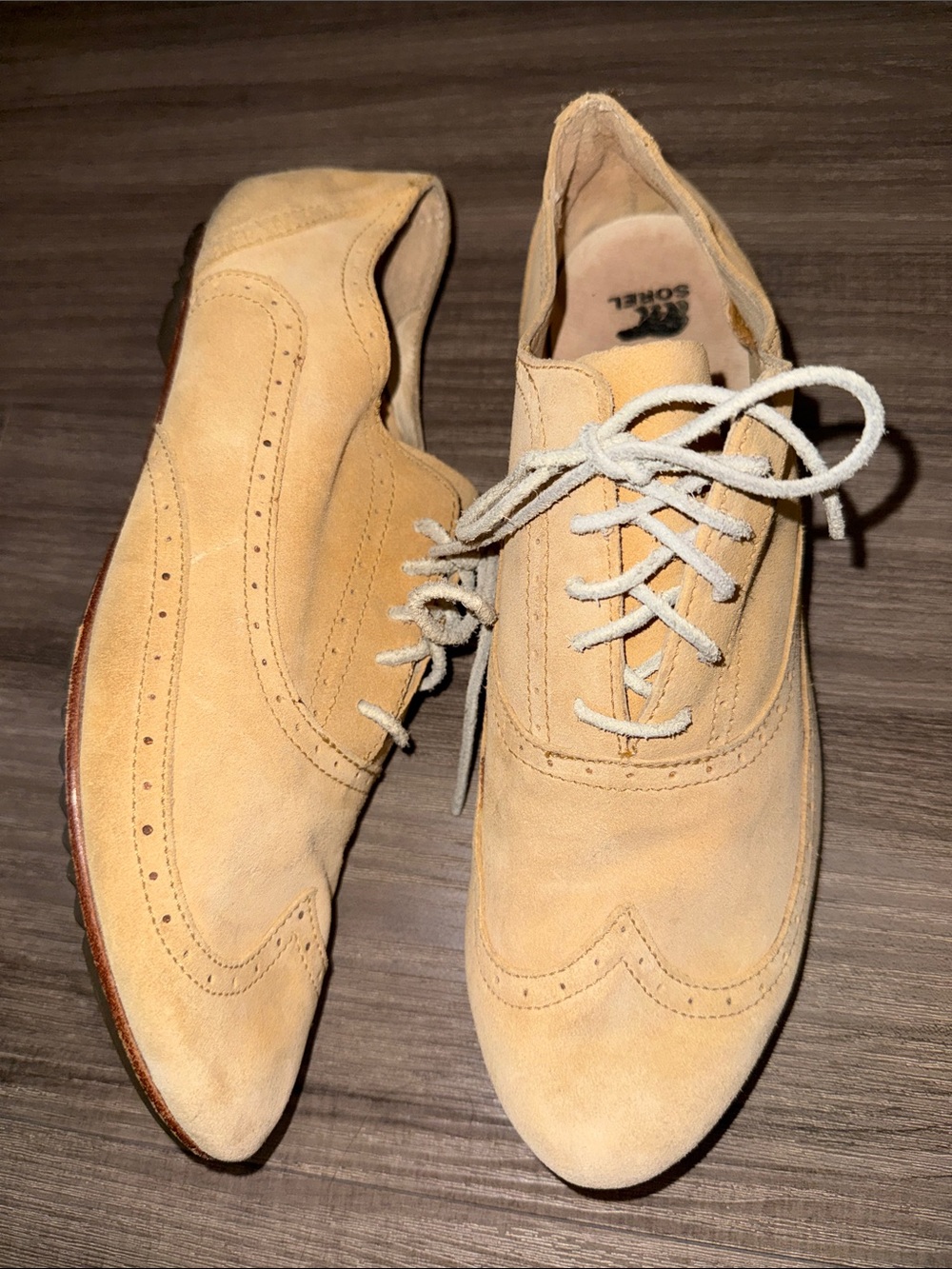 Sorel Suede Oxford in Beige